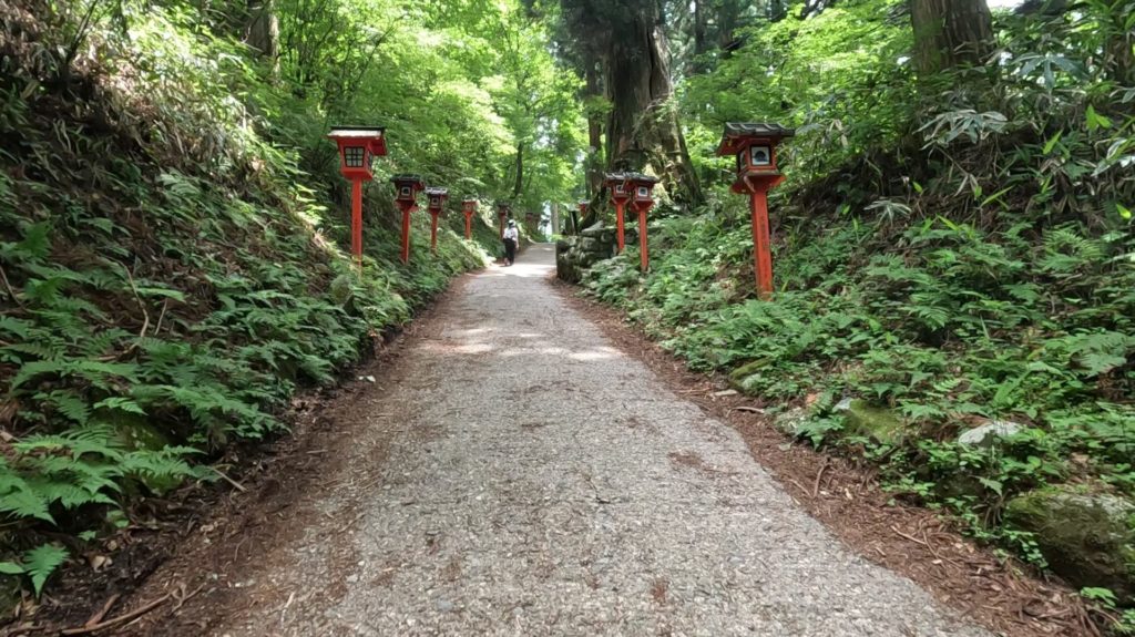 葛木神社の灯篭